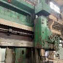 出售：2.5米进口立车一台，带侧刀架。导轨无拉伤