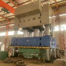 铭格4000吨液压机，台面3000年准新机，感兴趣的联系